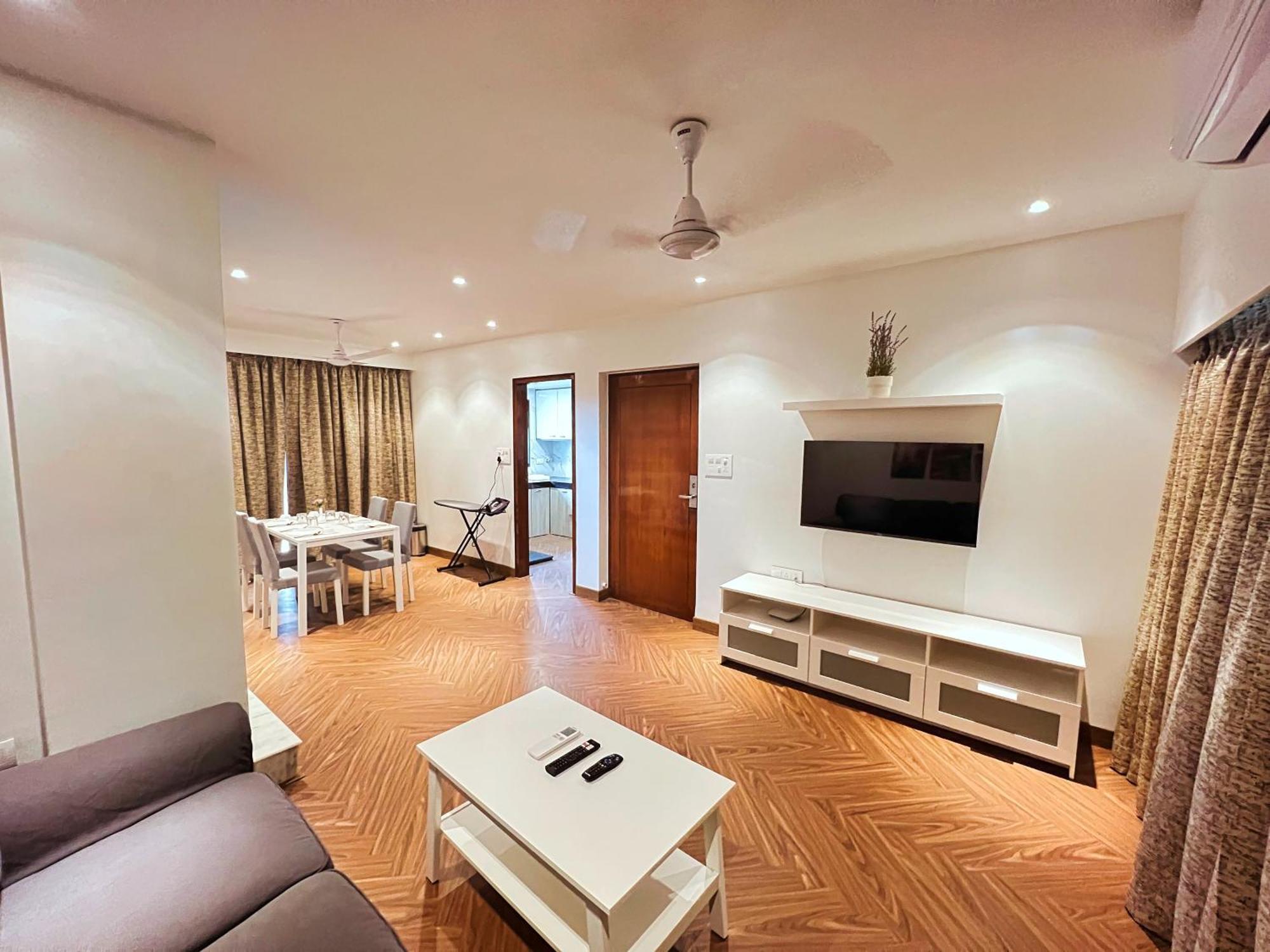 White House By Maxxvalue Service Apartments Bandra Mumbai Bagian luar foto