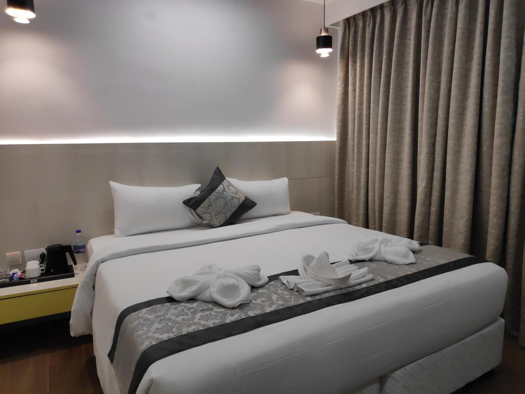 White House By Maxxvalue Service Apartments Bandra Mumbai Bagian luar foto