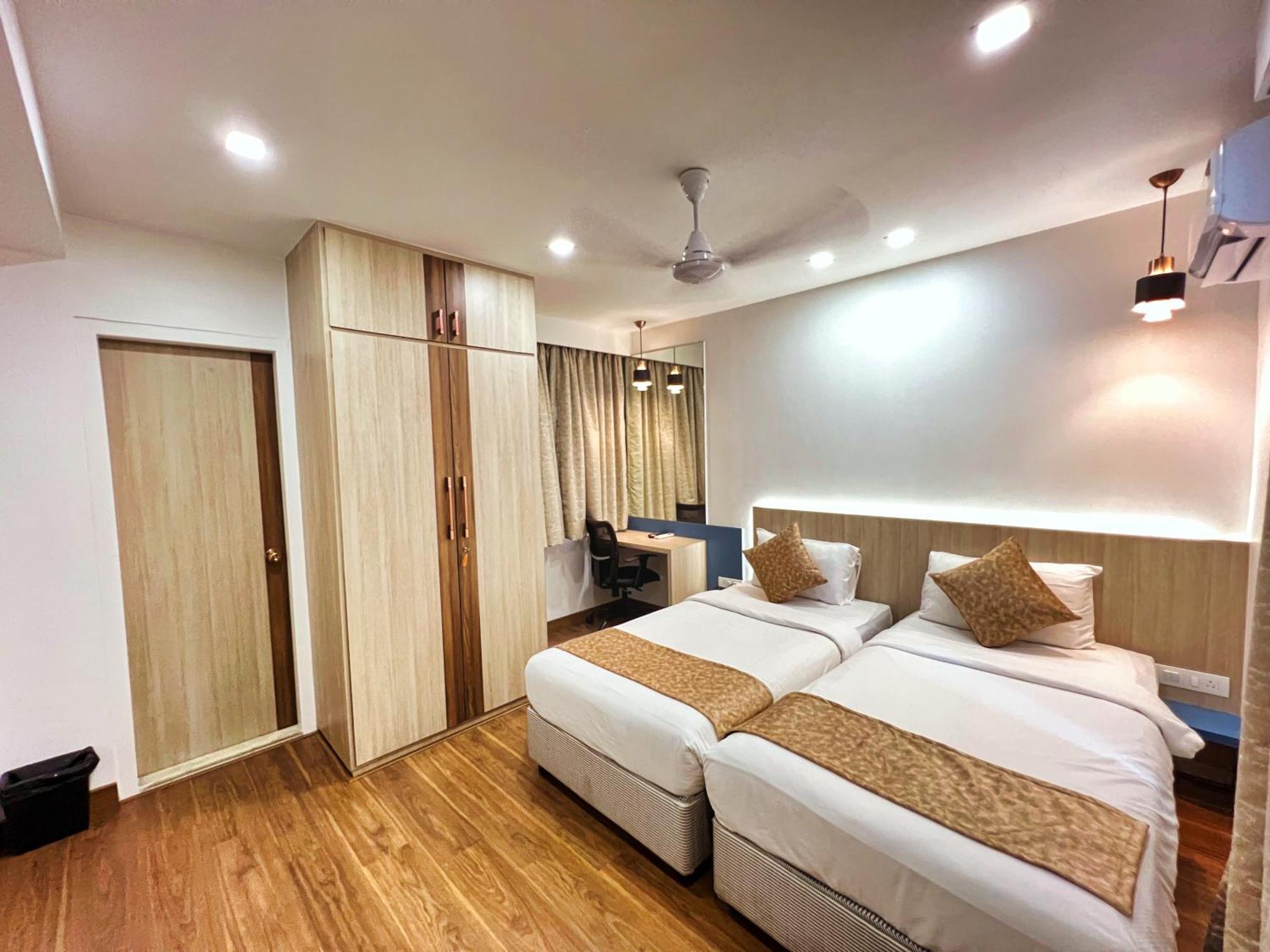 White House By Maxxvalue Service Apartments Bandra Mumbai Bagian luar foto