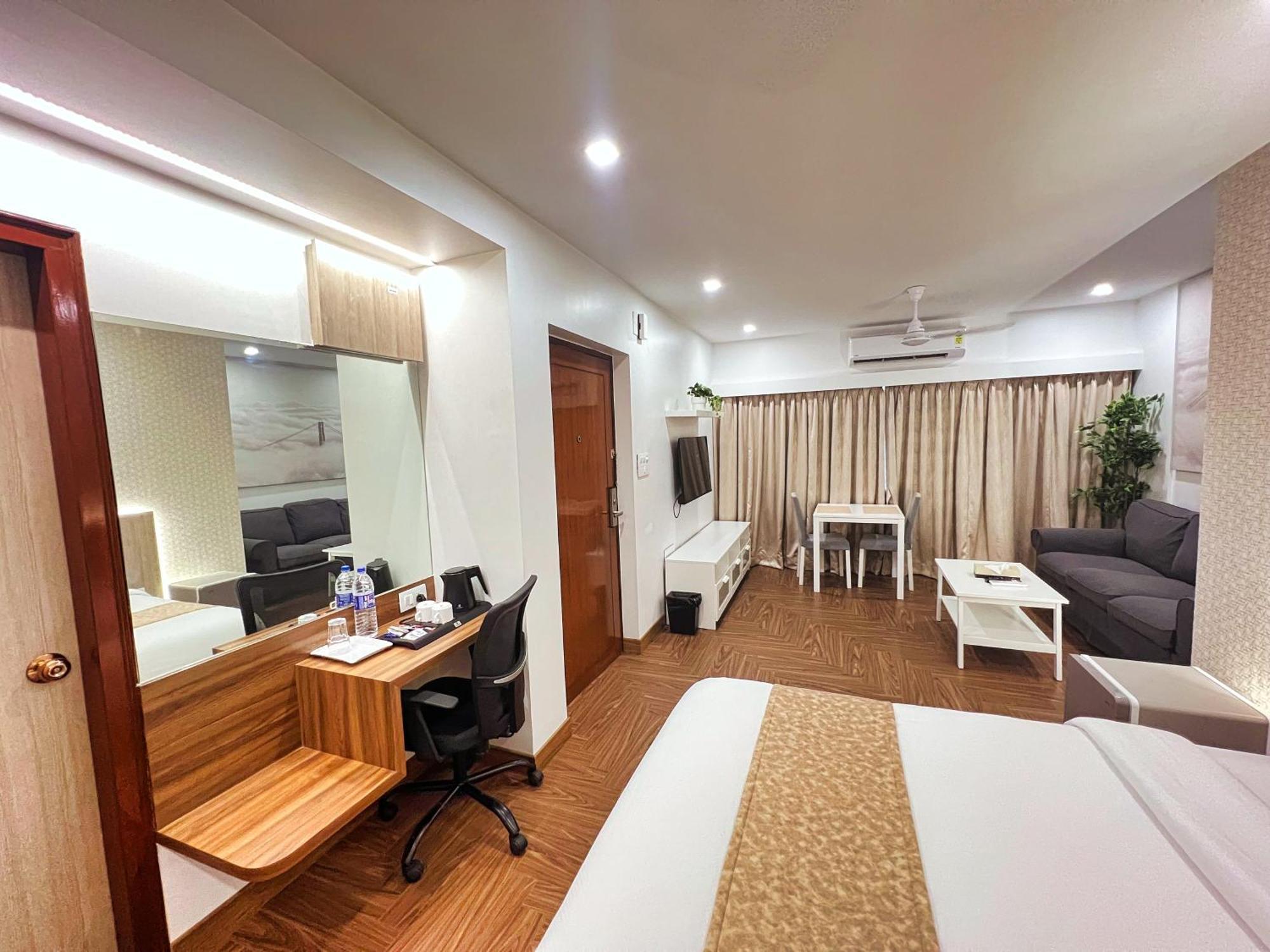 White House By Maxxvalue Service Apartments Bandra Mumbai Bagian luar foto
