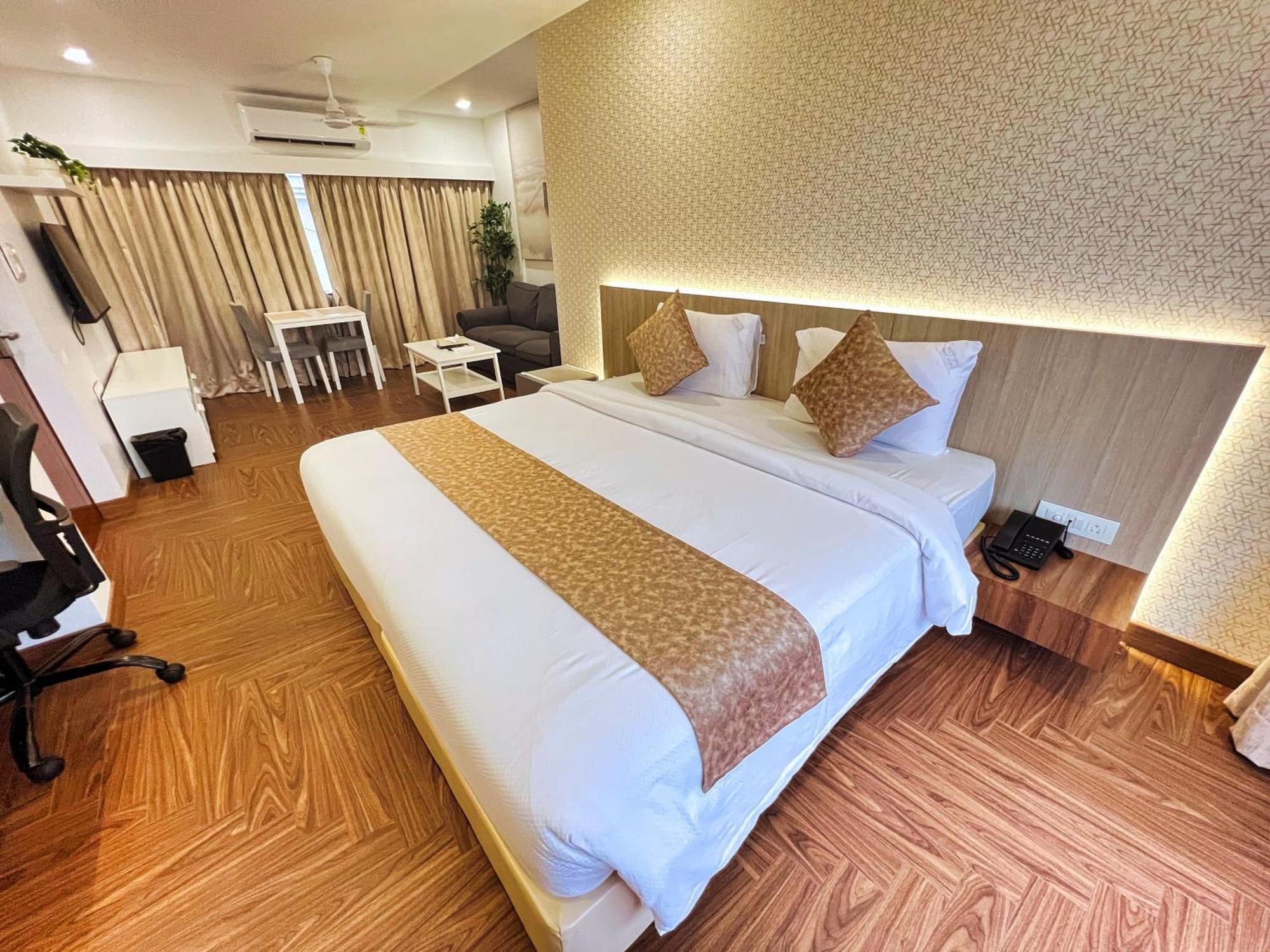 White House By Maxxvalue Service Apartments Bandra Mumbai Bagian luar foto