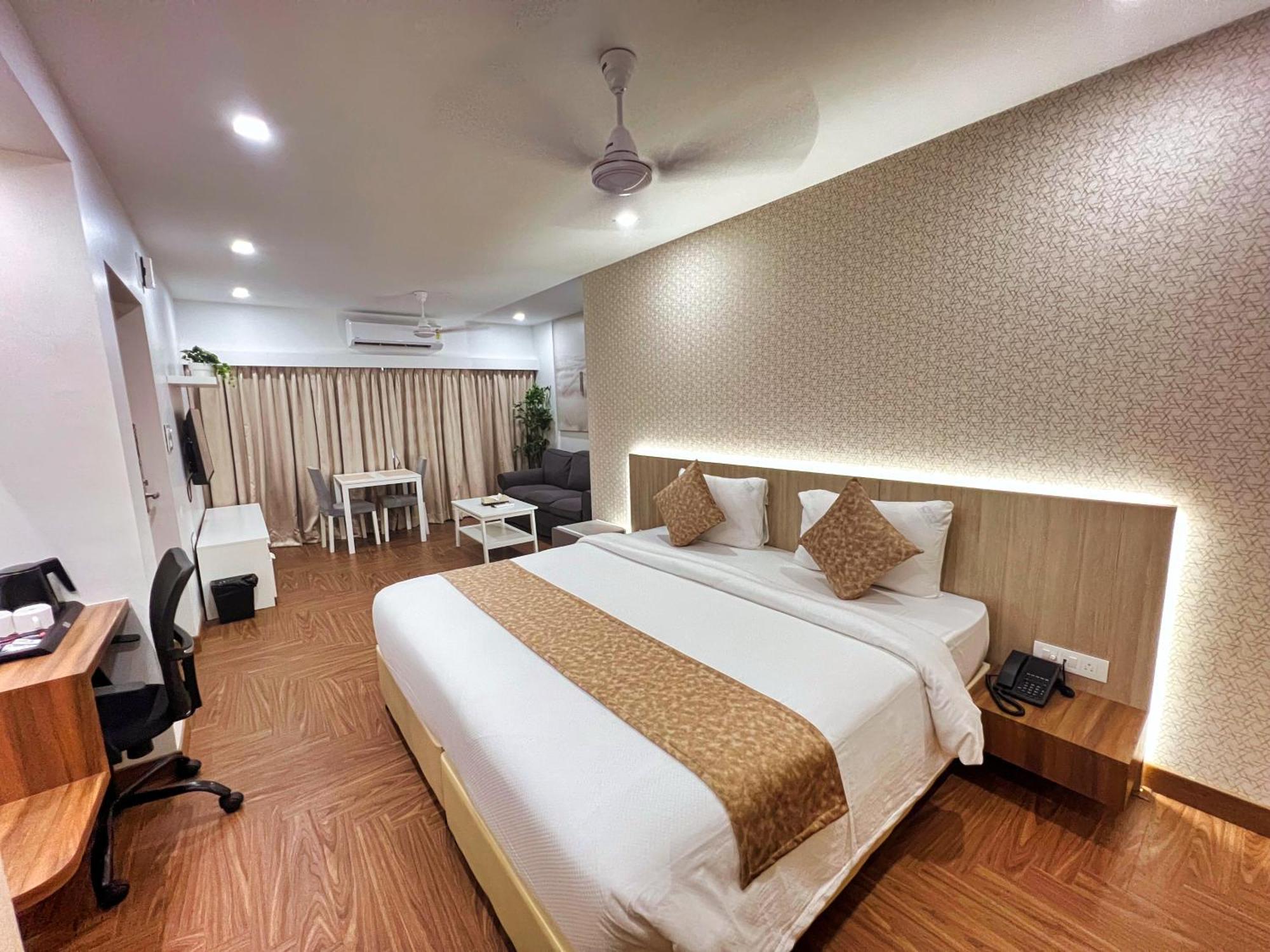 White House By Maxxvalue Service Apartments Bandra Mumbai Bagian luar foto