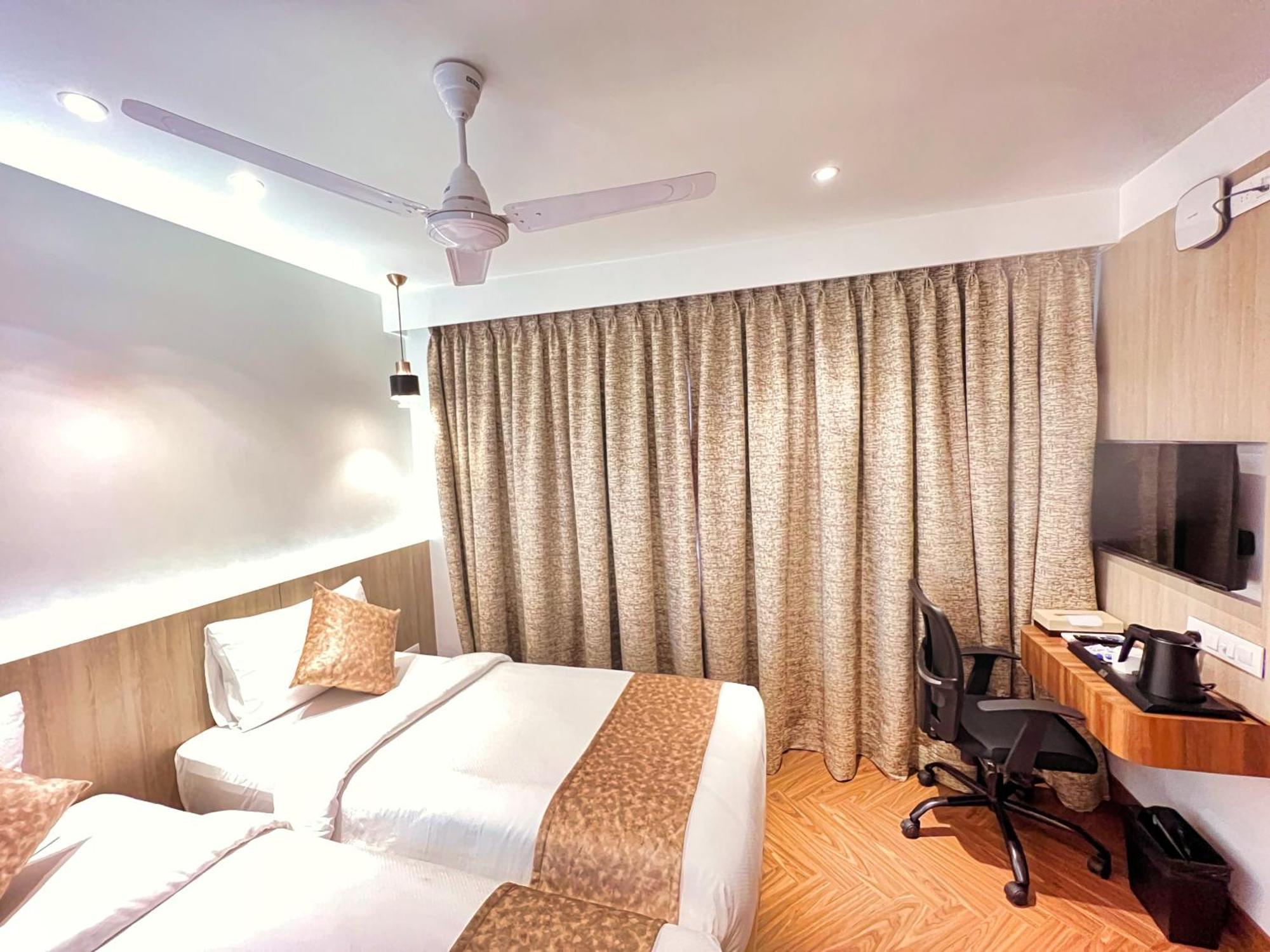 White House By Maxxvalue Service Apartments Bandra Mumbai Bagian luar foto
