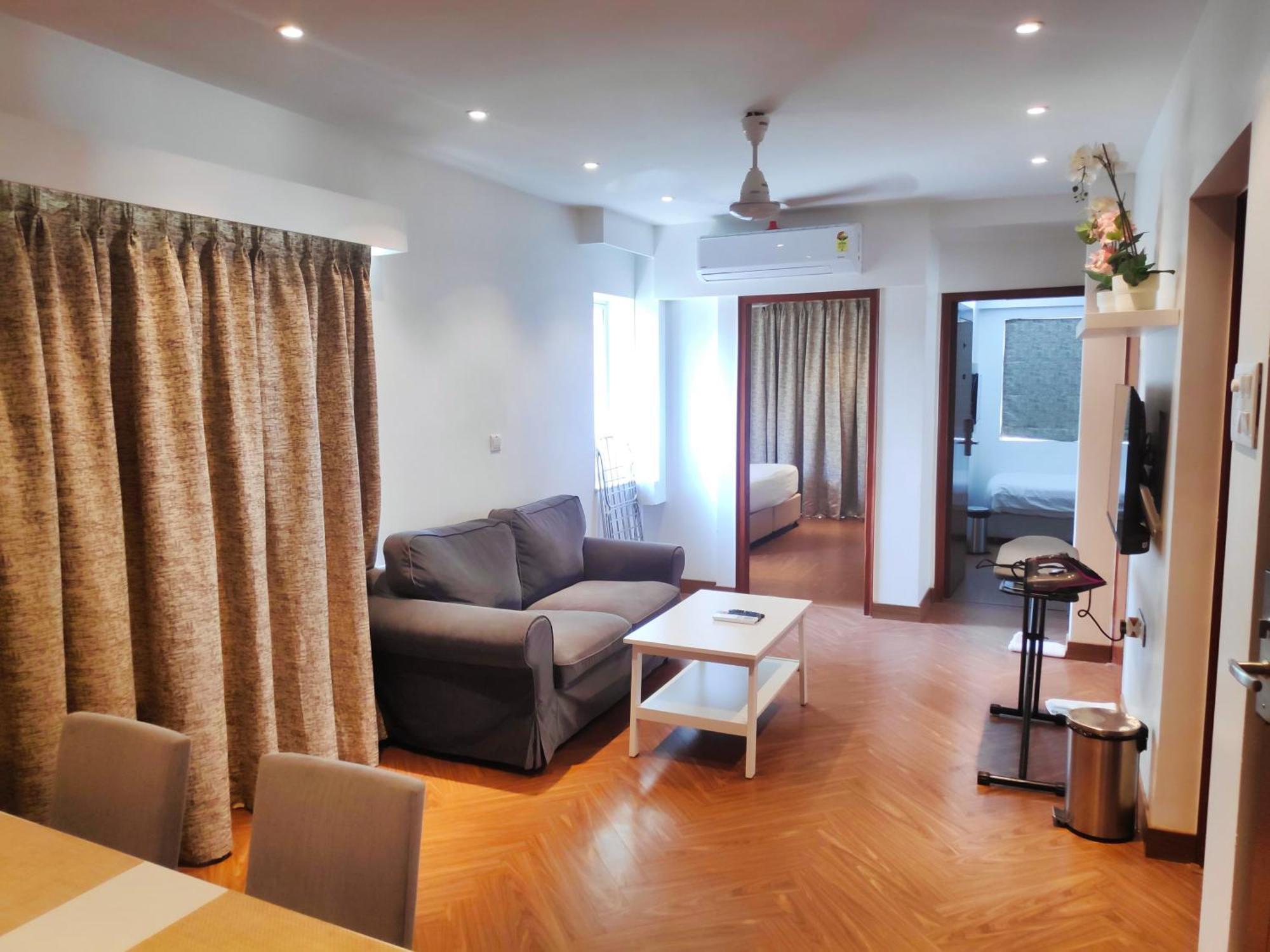White House By Maxxvalue Service Apartments Bandra Mumbai Bagian luar foto